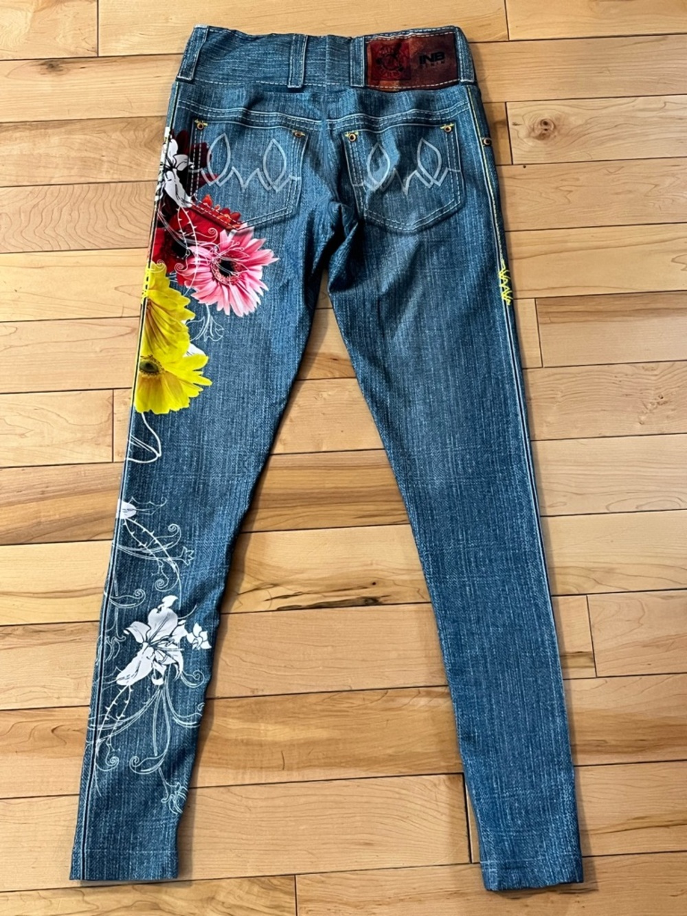 INKnBURN INB Denim Blue Wildflower Tights Pink Yellow Floral Print size four (4) - Picture 8 of 11